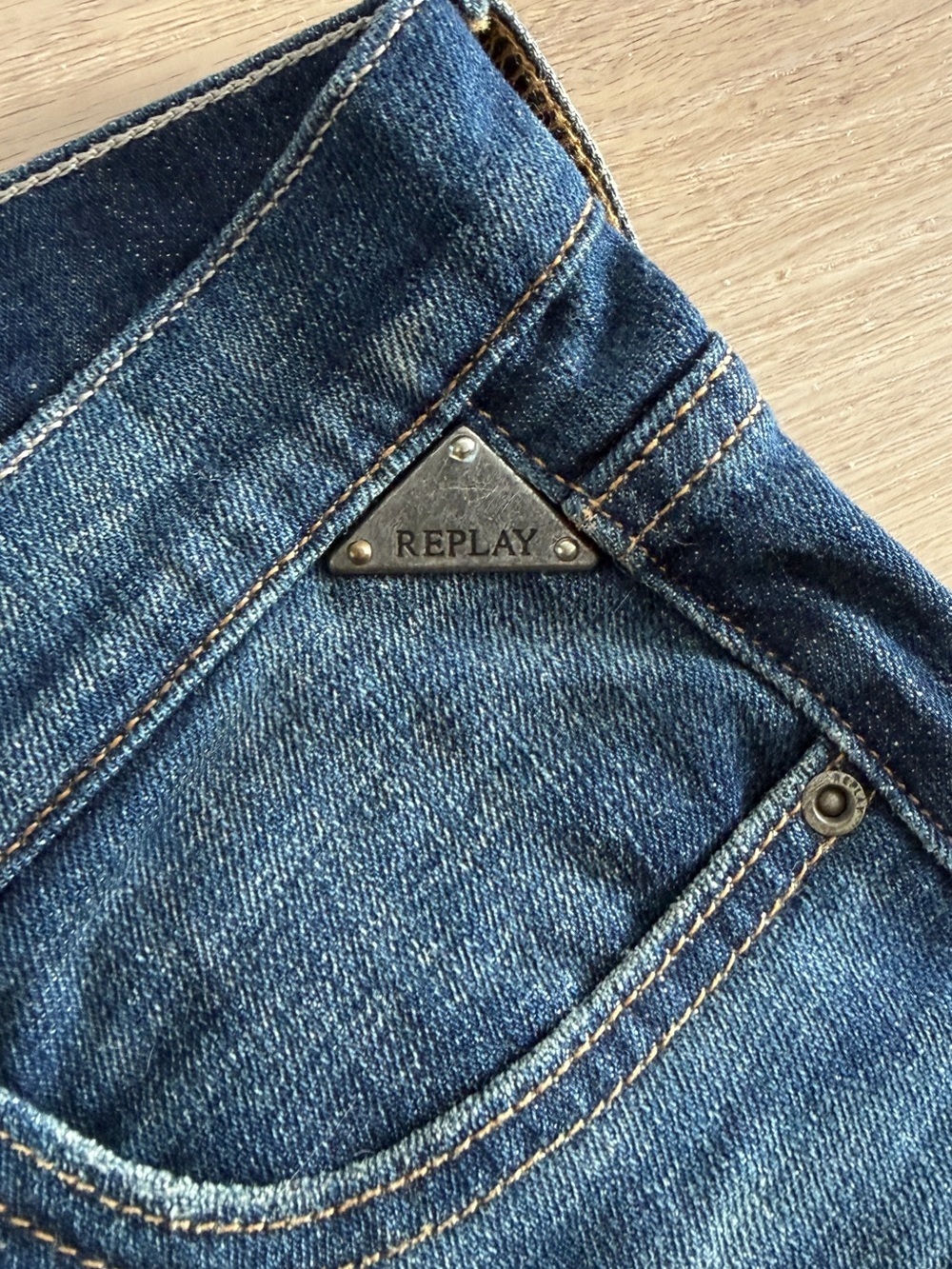 Replay Y2K Radell Low Rise Blue Faded Bootcut Jeans - Picture 6 of 9